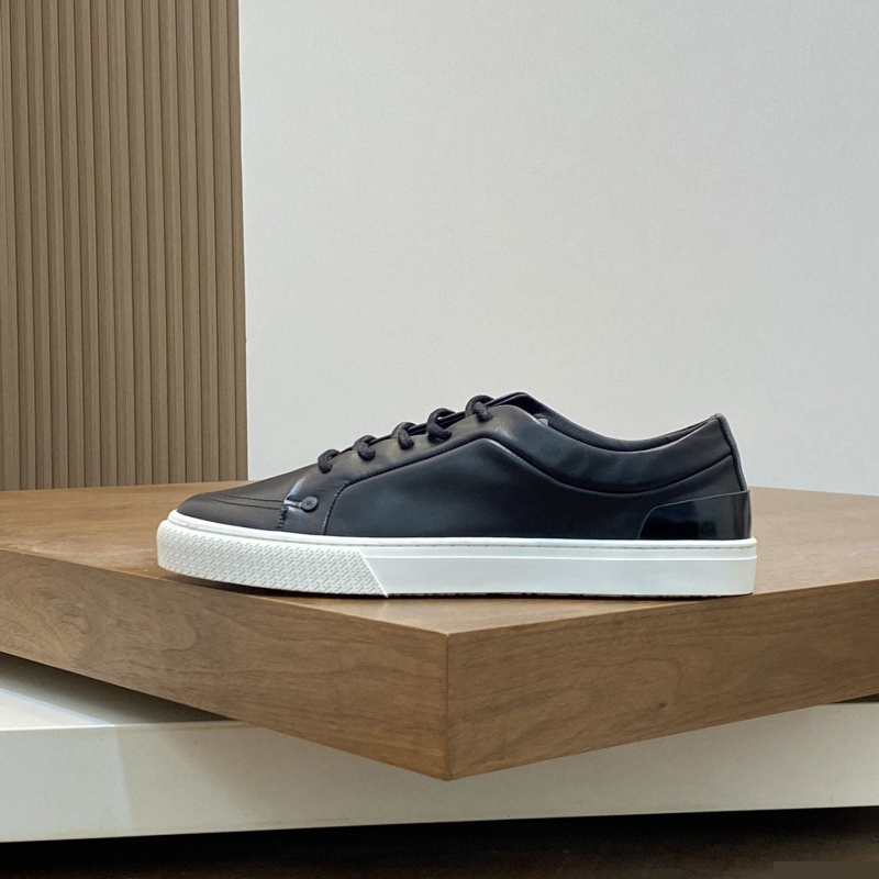 H**mes sneakers
